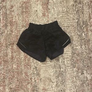 Lululemon black camo hotty hot shorts